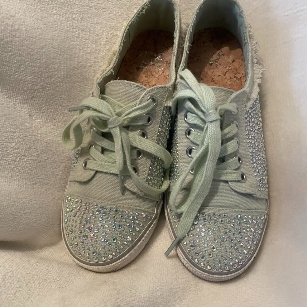 EUC Gianni Bini So Fab Mint Green Blingy Fashion Sneakers Size 7.5